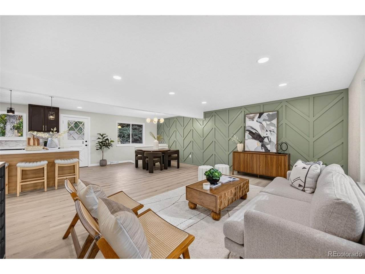 6252 Pierson Ct - Photo 1