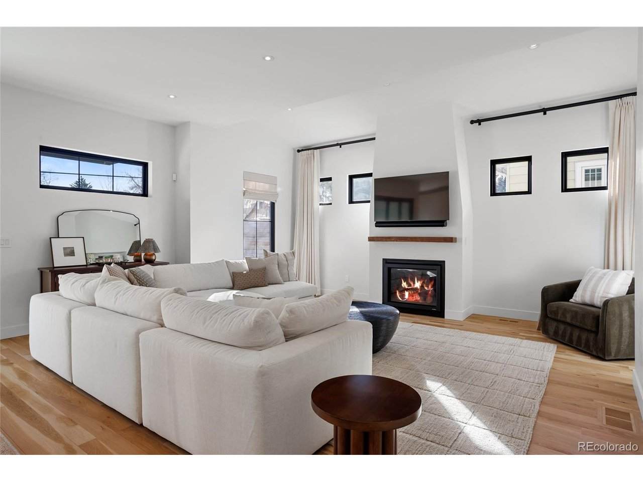 2930 Madison St - Photo 1