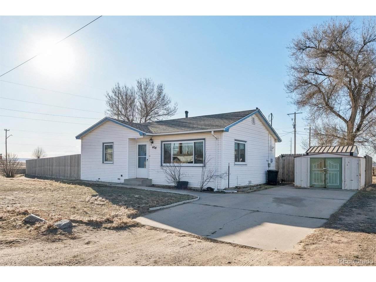404 10th St - Photo 1