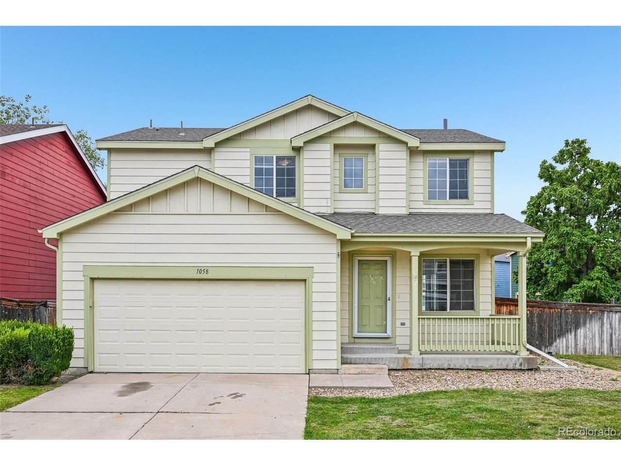 1058 Oriole Cir - Photo 1