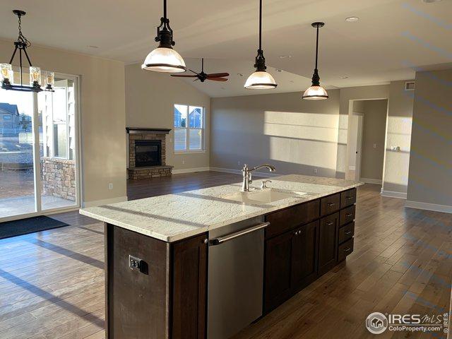 13891 Broadlands Ln - Photo 1