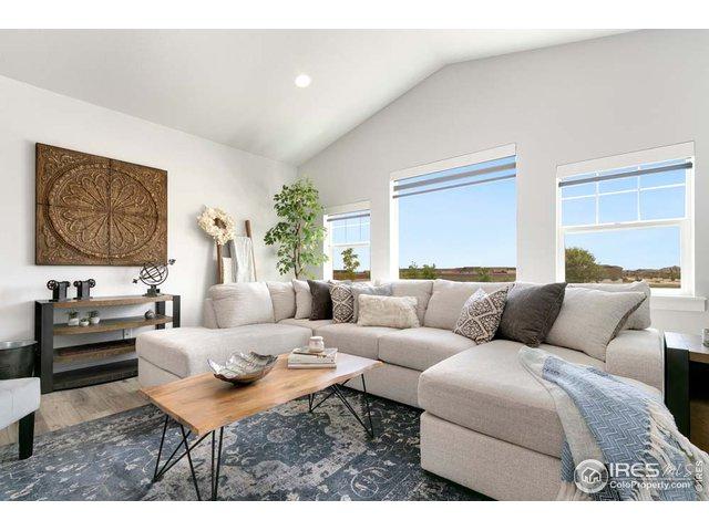 724 Finch Dr - Photo 1