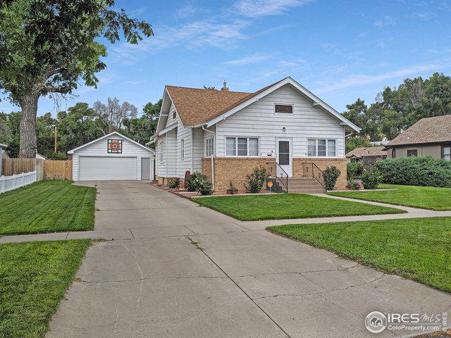 727 Ensign St - Photo 1