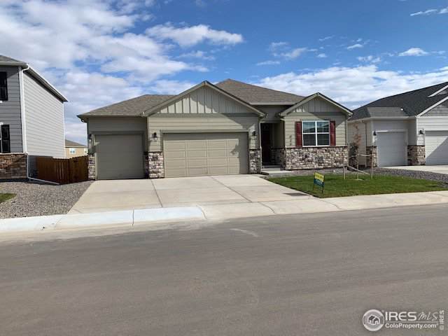 925 Camberly Dr - Photo 1
