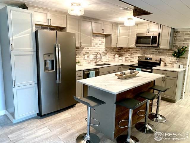 1606 Cottonwood Dr - Photo 1