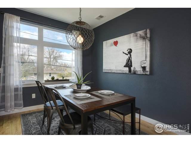 325 Simpson St - Photo 1