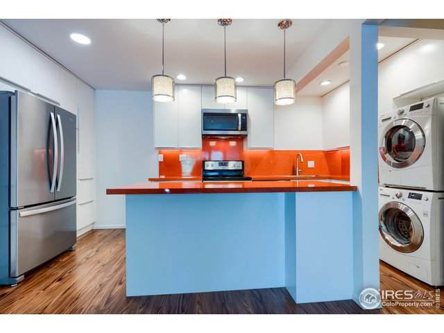 620 Mathews St - Photo 1