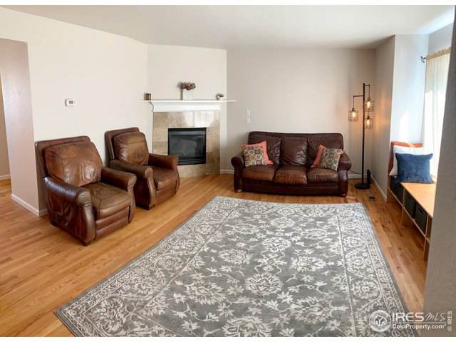 976 Monroe Ave - Photo 1