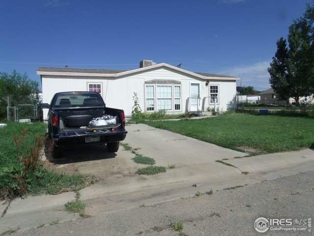 820 13th St - Photo 1