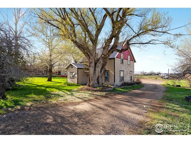 425 42nd St - Photo 1
