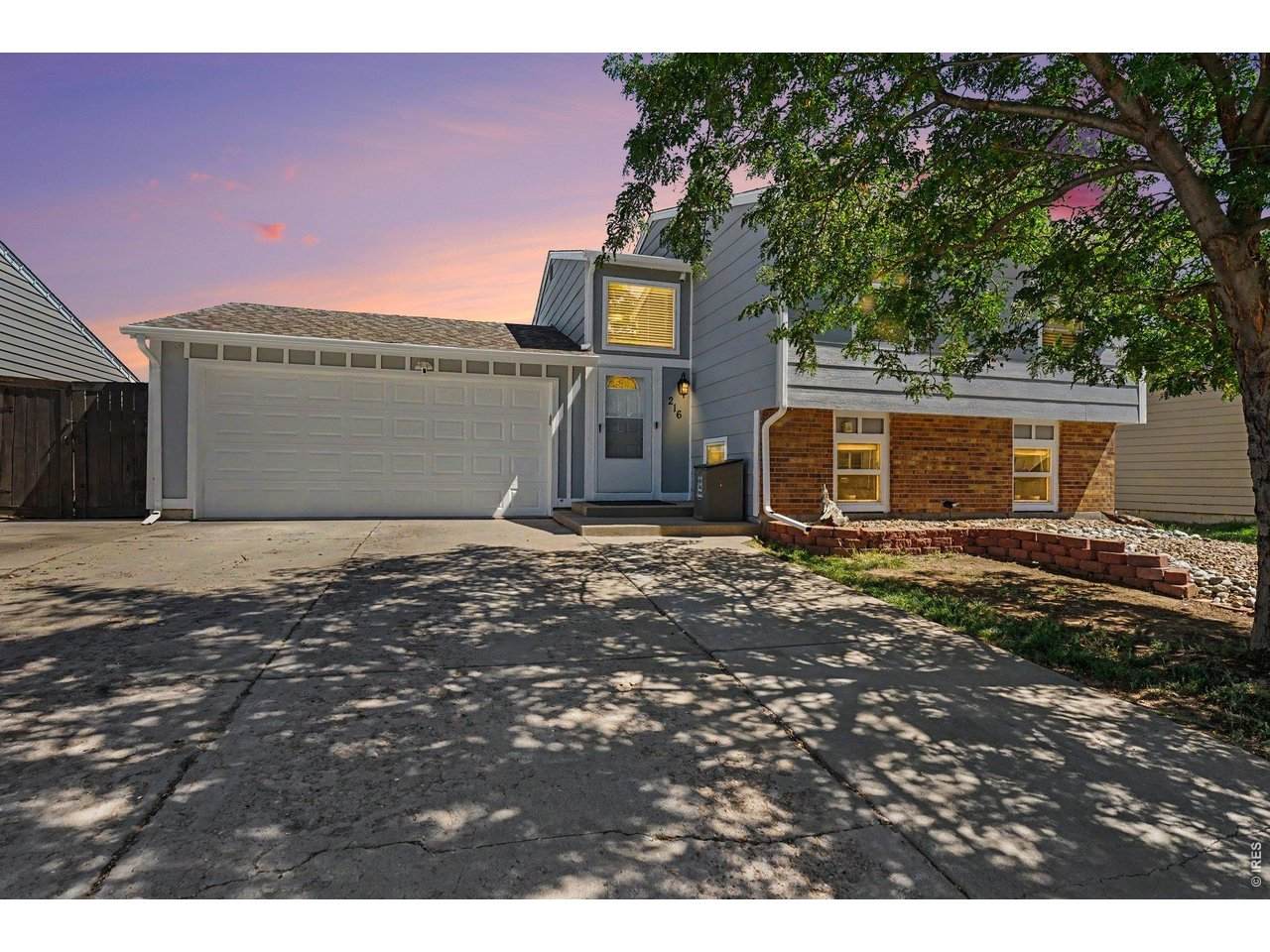 216 Jefferson Dr - Photo 1