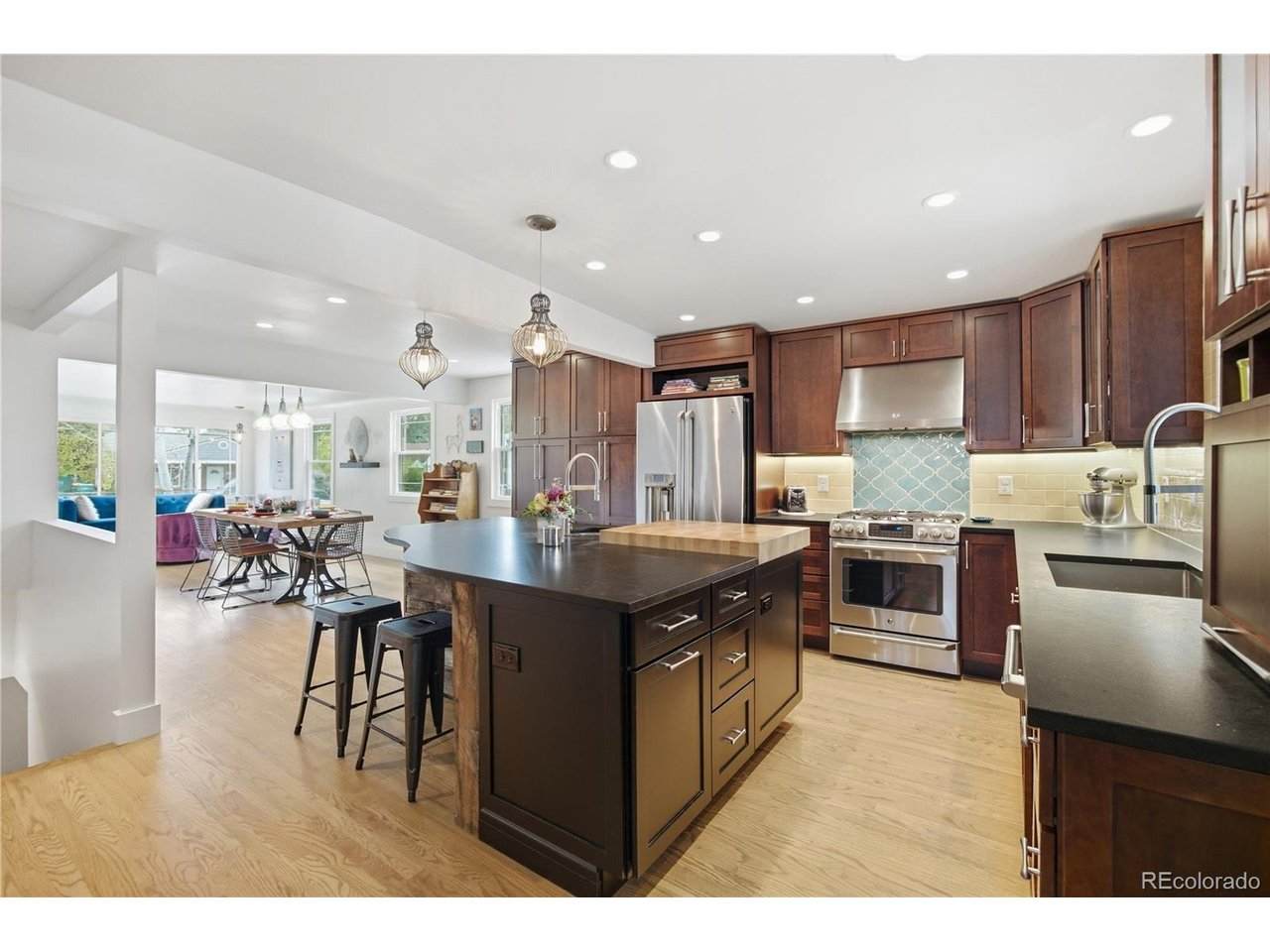 4655 Pearl St - Photo 1