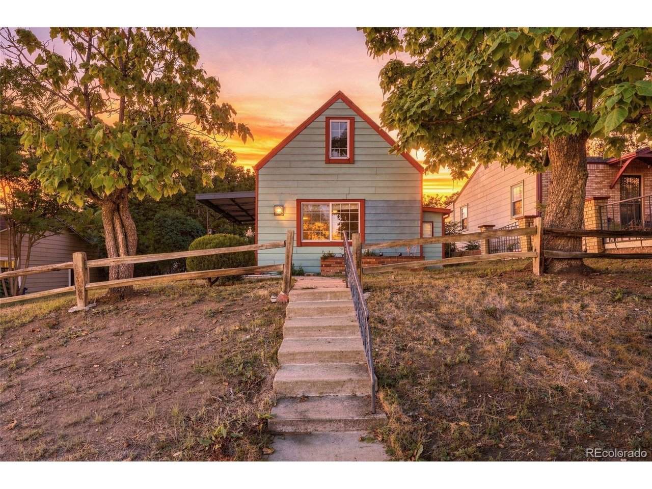 656 Raleigh St - Photo 1