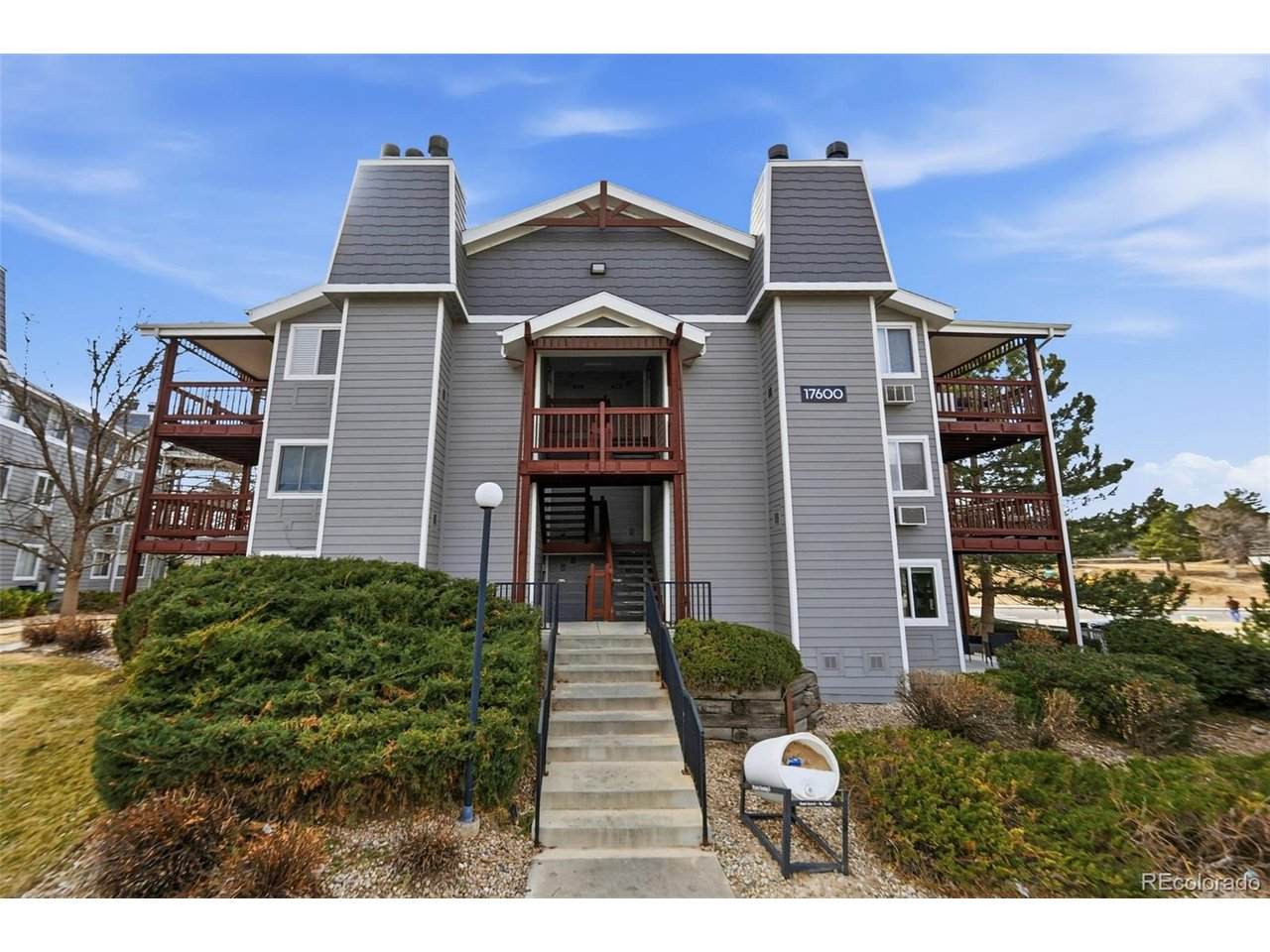 17600 Loyola Dr - Photo 1