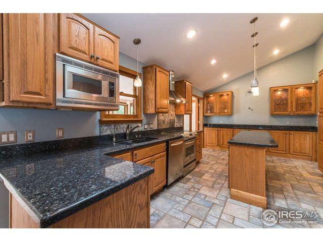 3331 Lakeview Cir - Photo 1