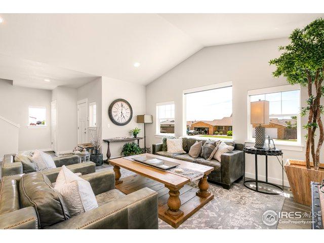 298 Chestnut St - Photo 1