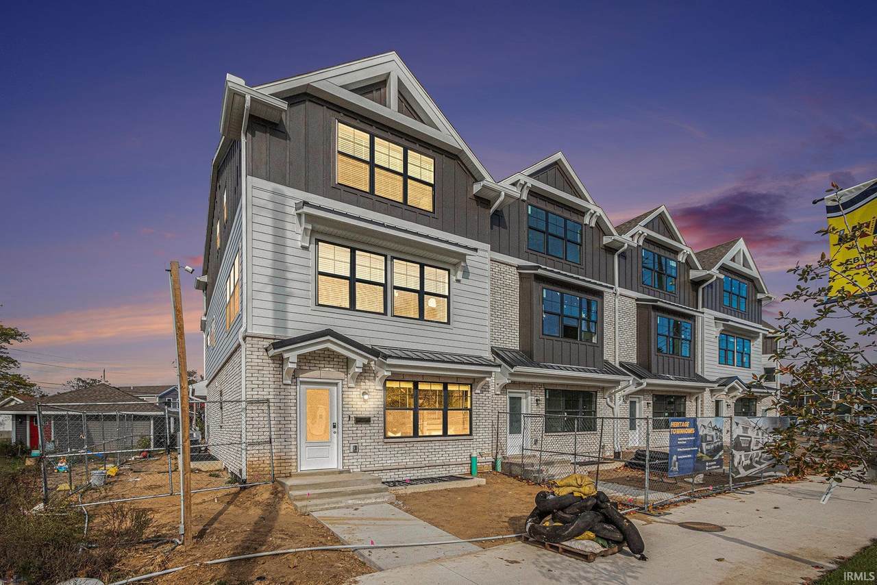 749 Bend Avenue - Photo 1