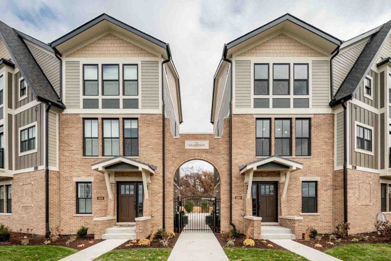 1260 Twyckenham Drive - Photo 1