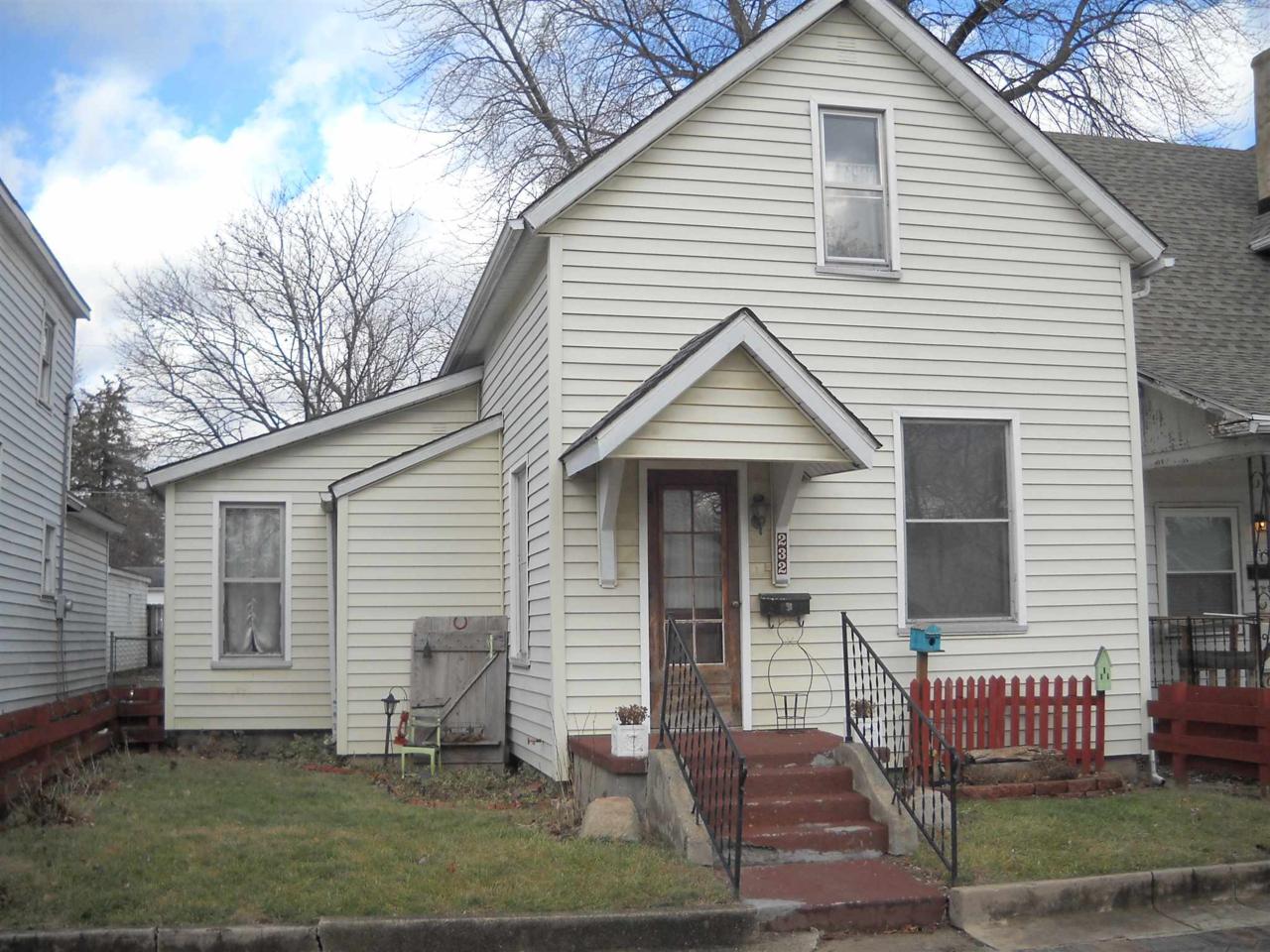232 7th Street - Photo 1