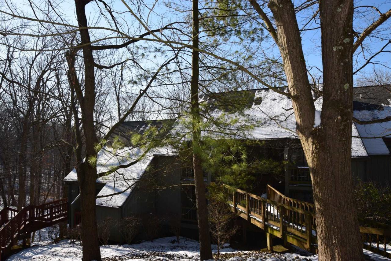 9060 Pointe Ridge Lane - Photo 1