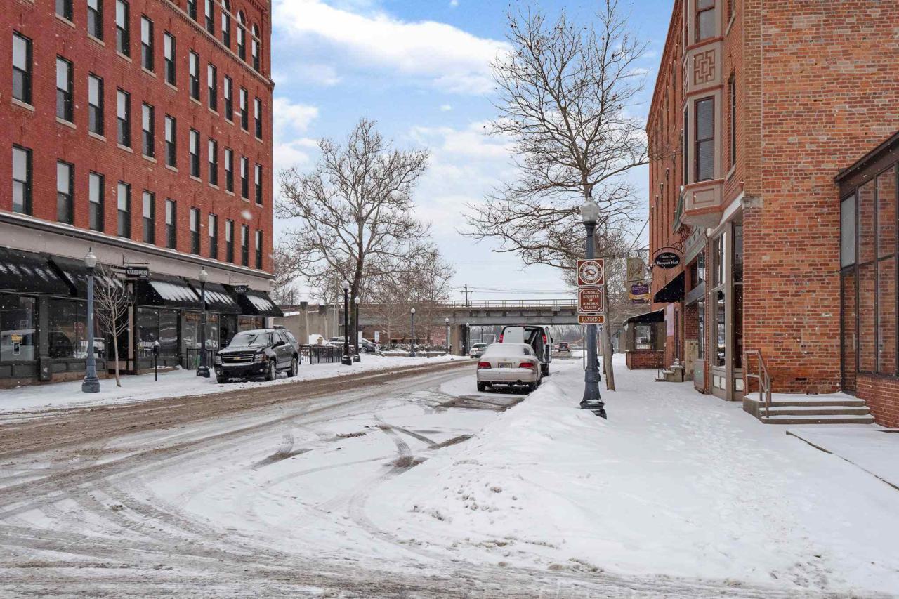 615 Harrison Street - Photo 1