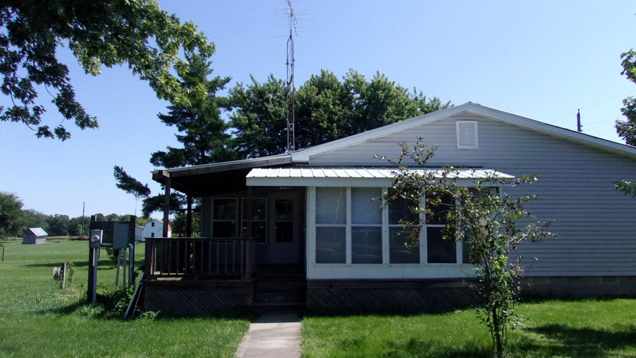 736 1000 South Road - Photo 1