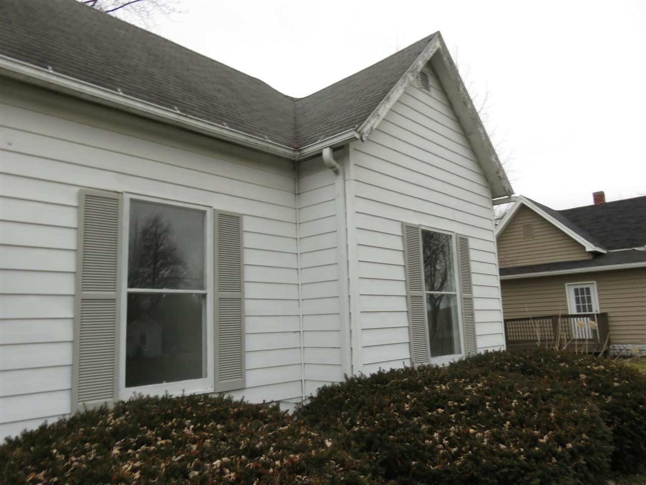 1402 Main Street - Photo 1