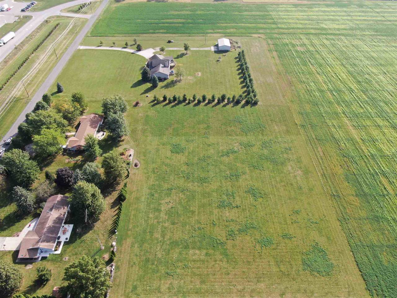 22610 Maumee Center Road - Photo 1