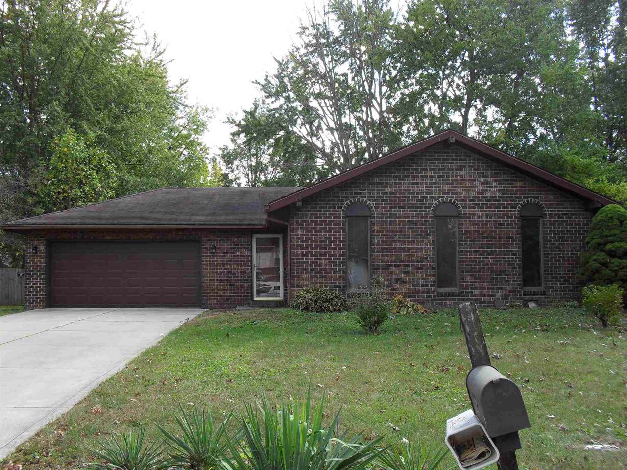 809 Salem Drive - Photo 1