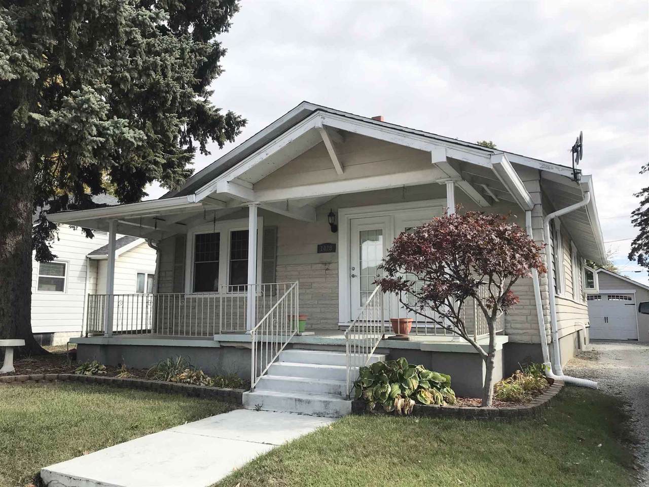 1428 Washington Street - Photo 1
