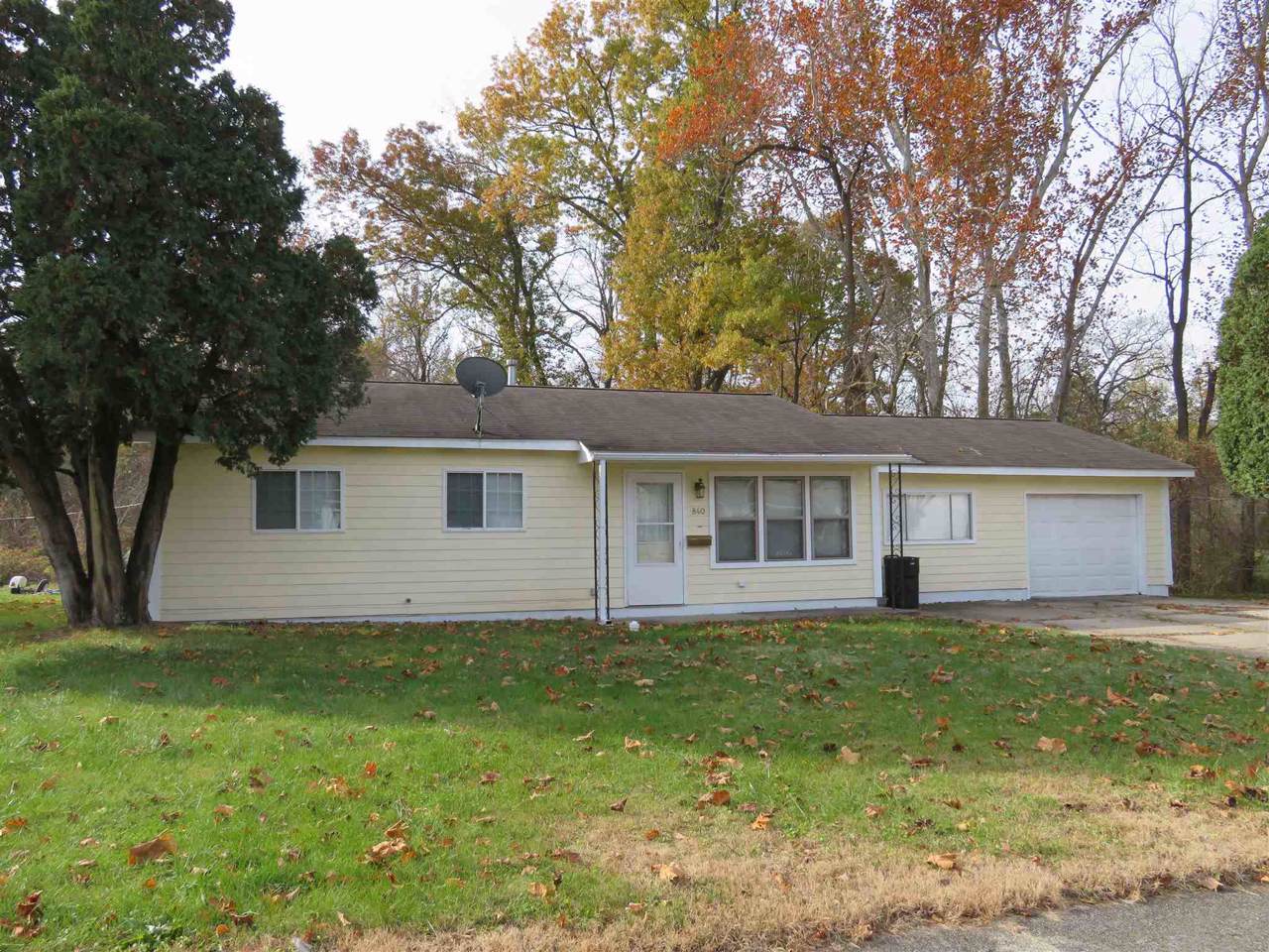 840 Orchid Place - Photo 1