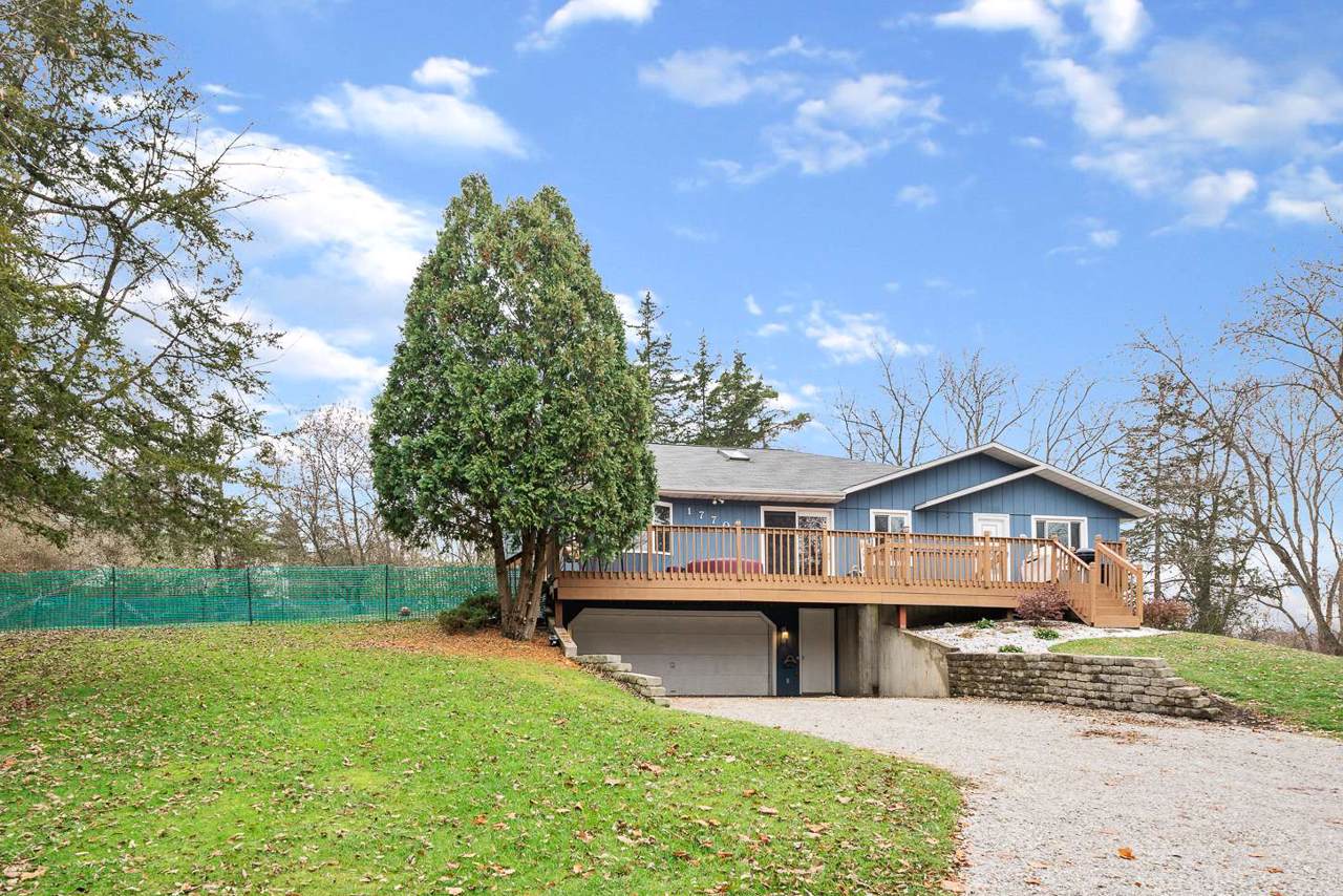 17707 Auburn Road - Photo 1