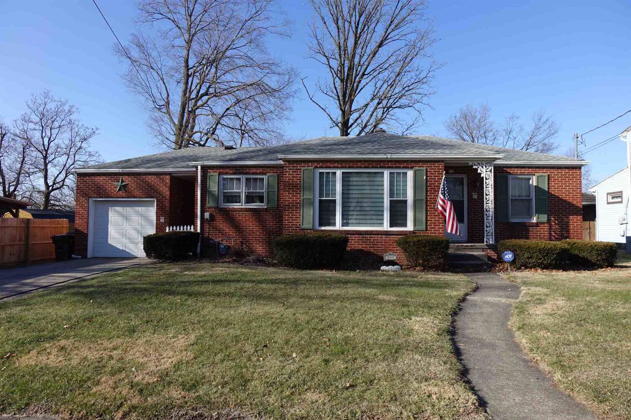 840 Cottage Avenue - Photo 1