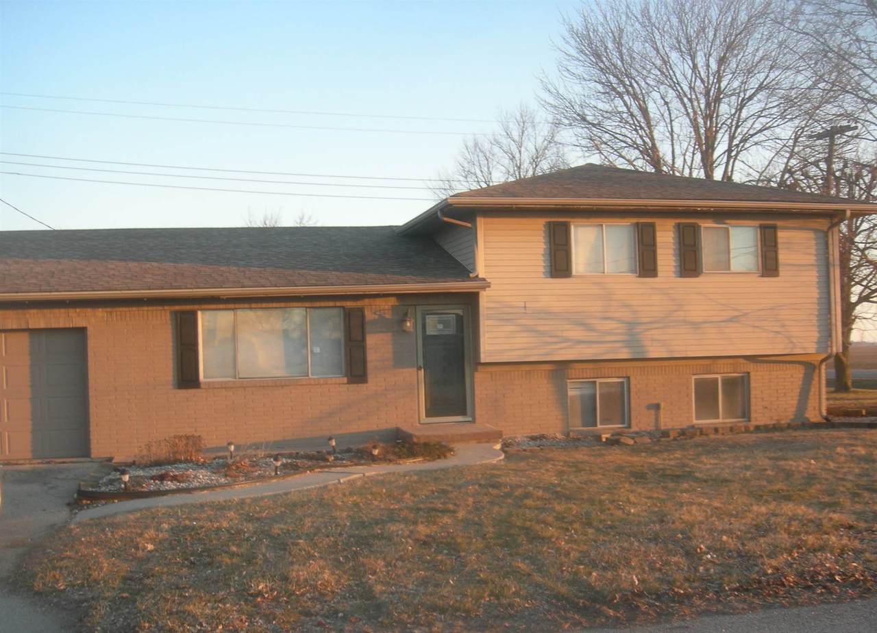 904 Ash Street - Photo 1