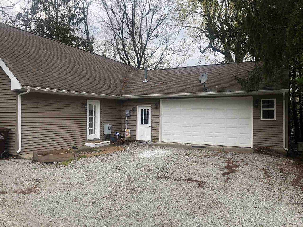 7082 50 N - Photo 1 7082 50 N - Photo 1