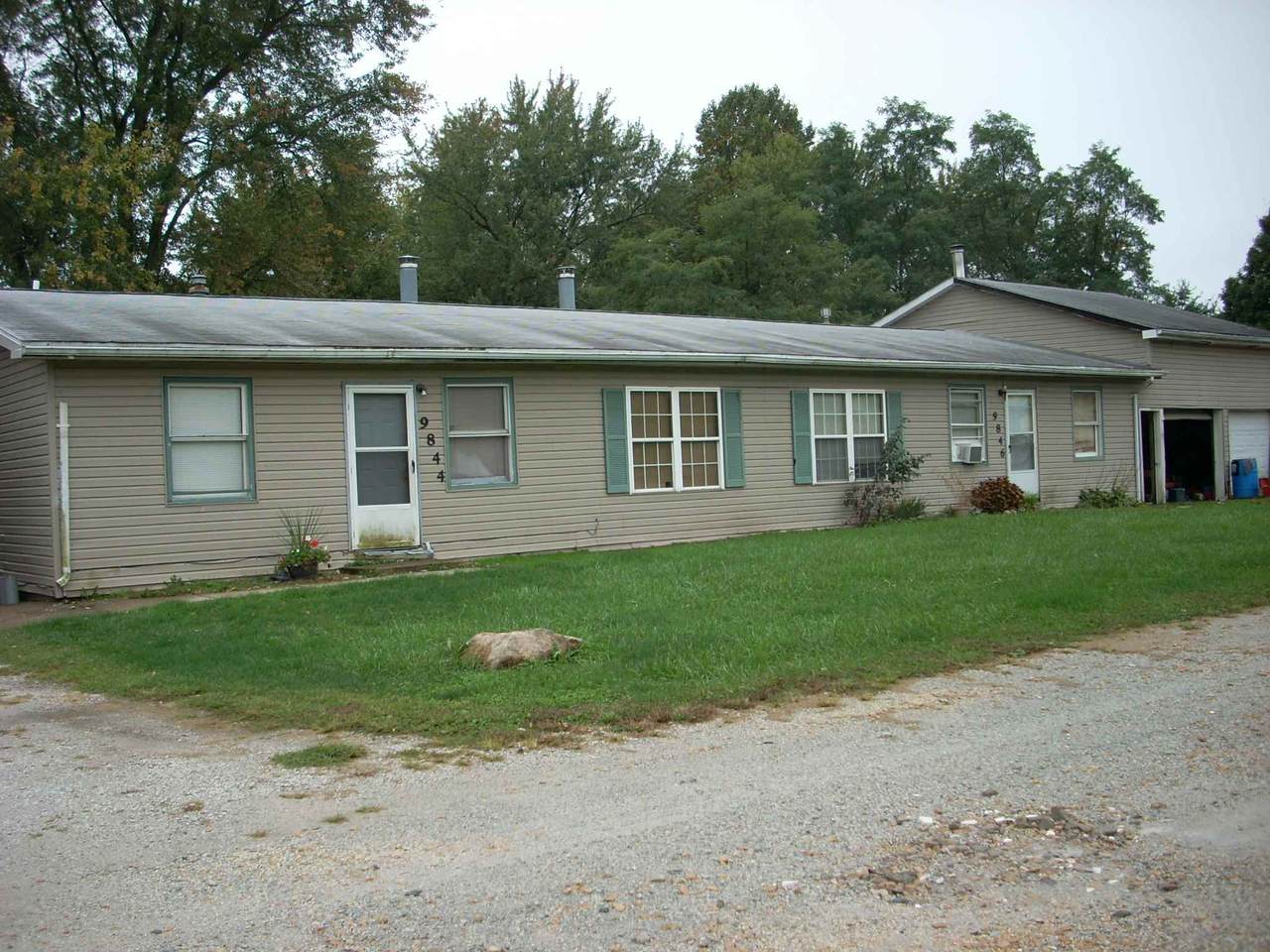 9844 Redwood Road - Photo 1