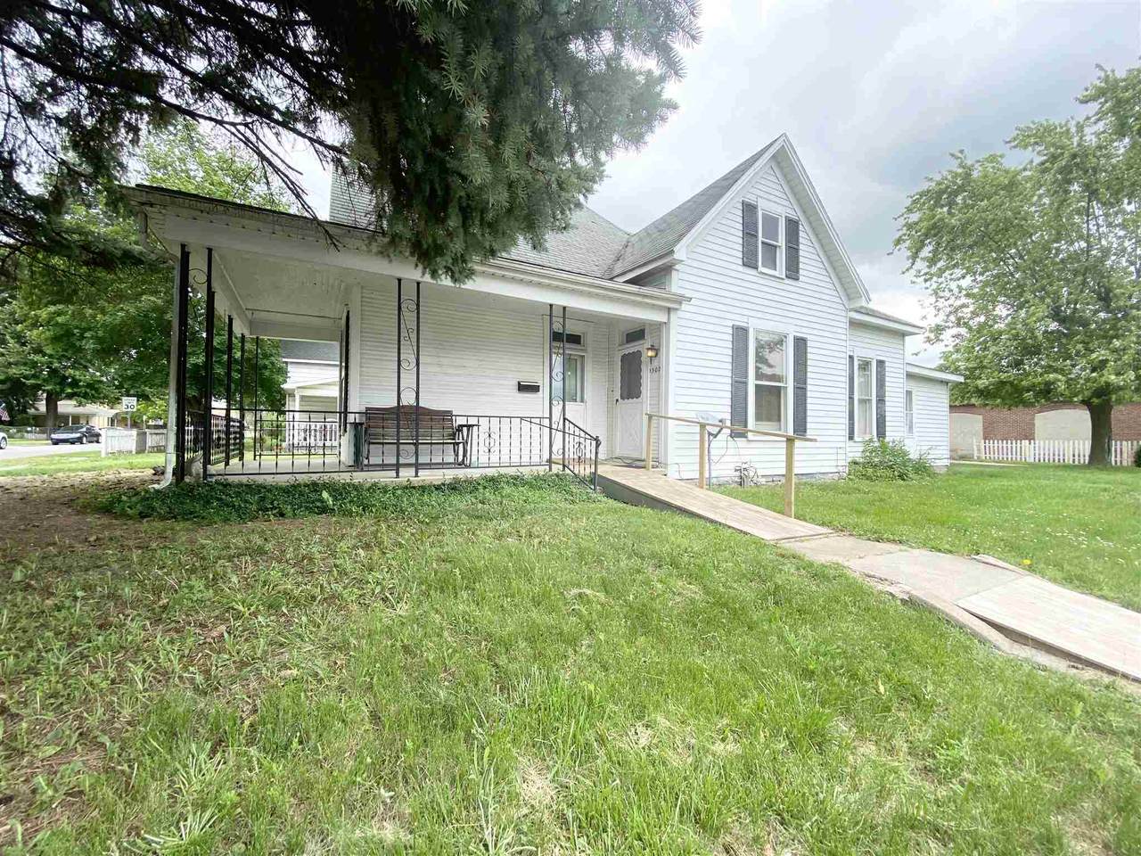 1302 Courtland Avenue - Photo 1
