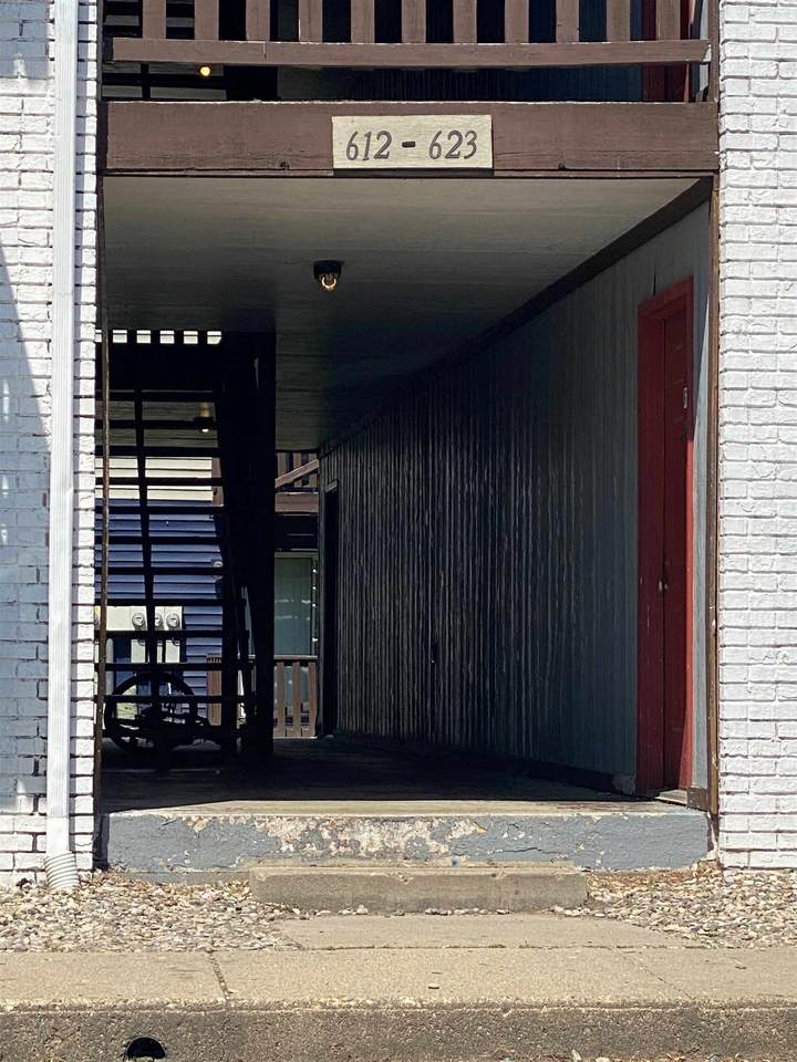 320 Brown Street - Photo 1