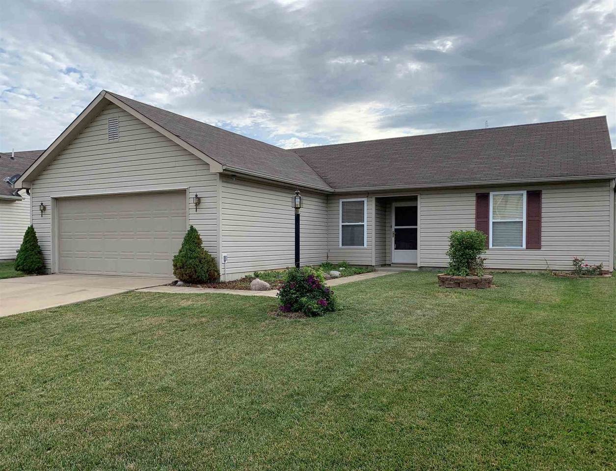 1022 Springwater Road - Photo 1