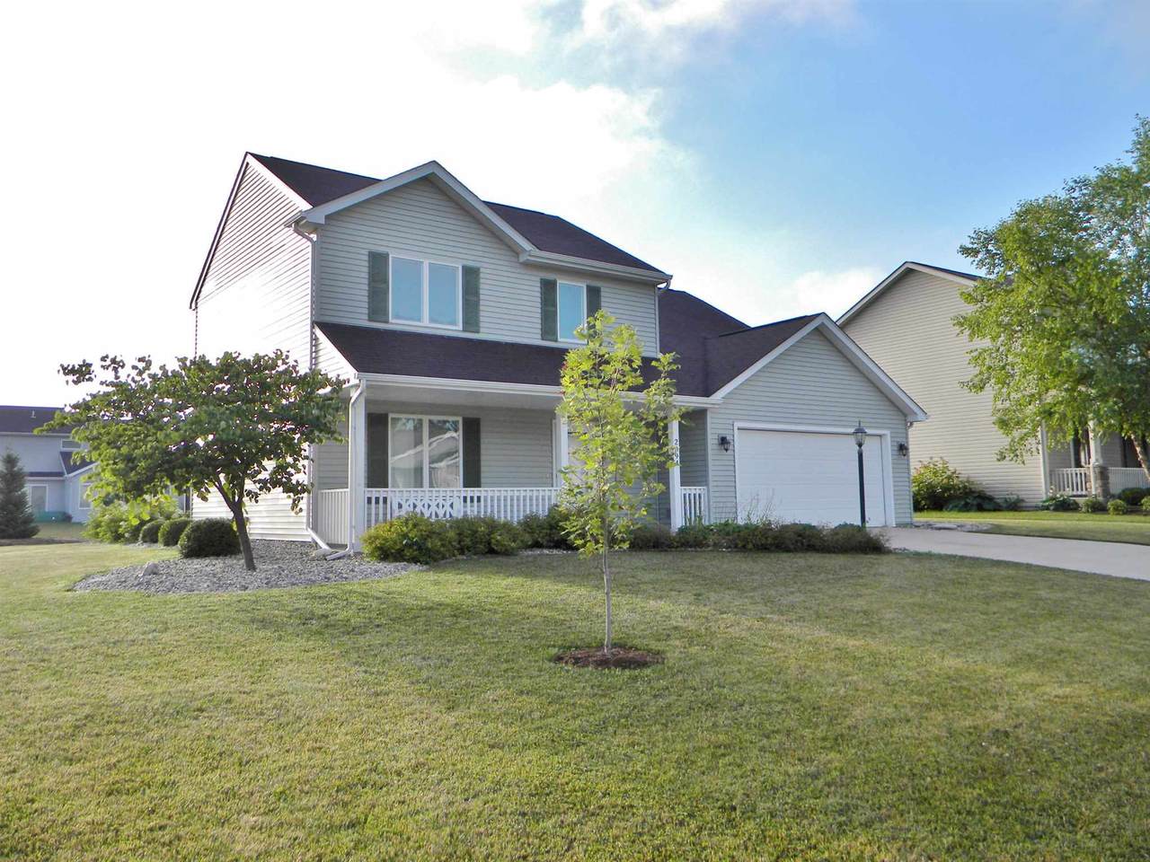 2094 Laurelwood Drive - Photo 1