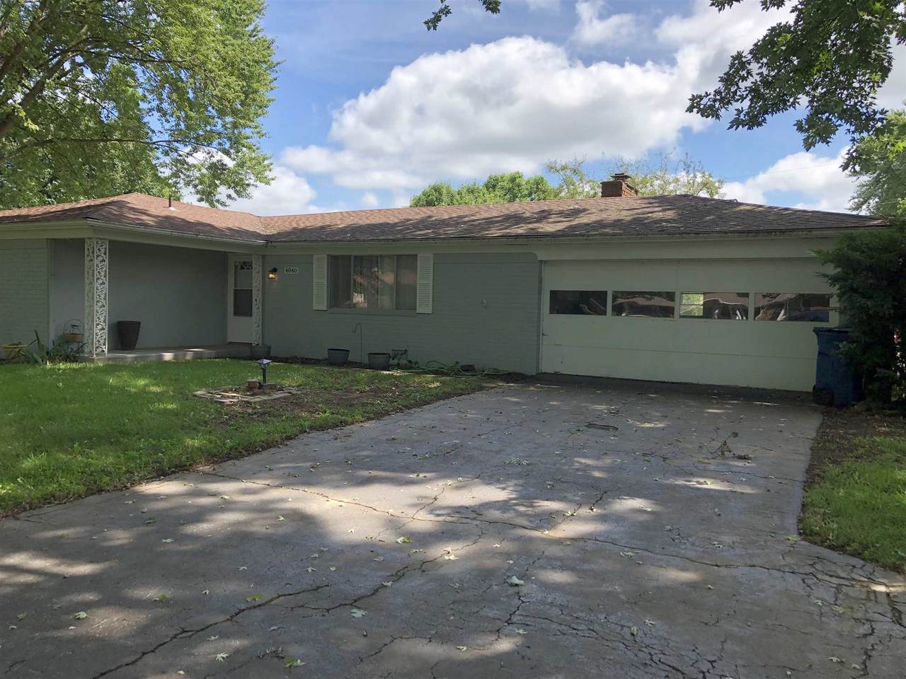 4040 Michael Drive - Photo 1