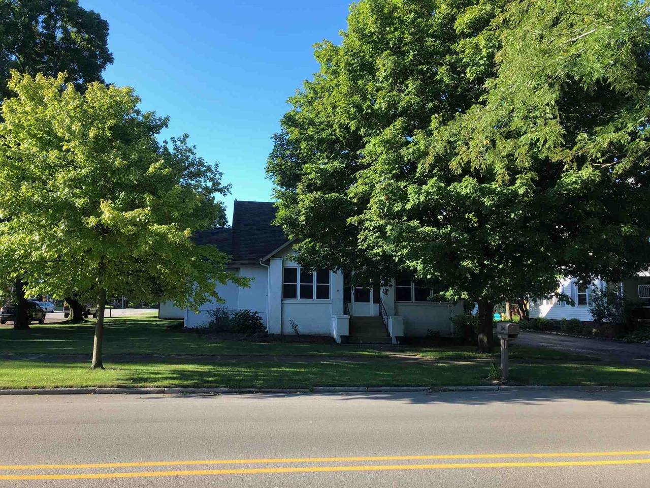 604 5th Street - Photo 1