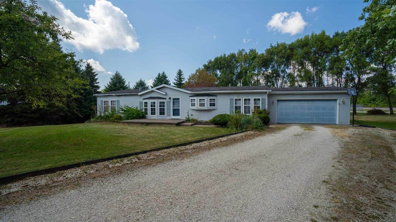 810 Rockshire Court - Photo 1