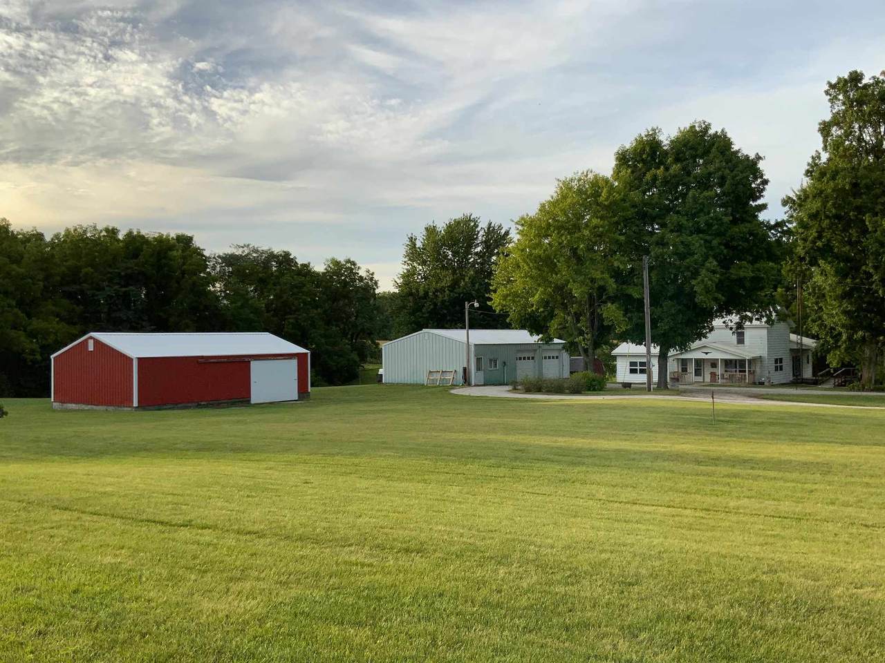 6718 50 West - Photo 1