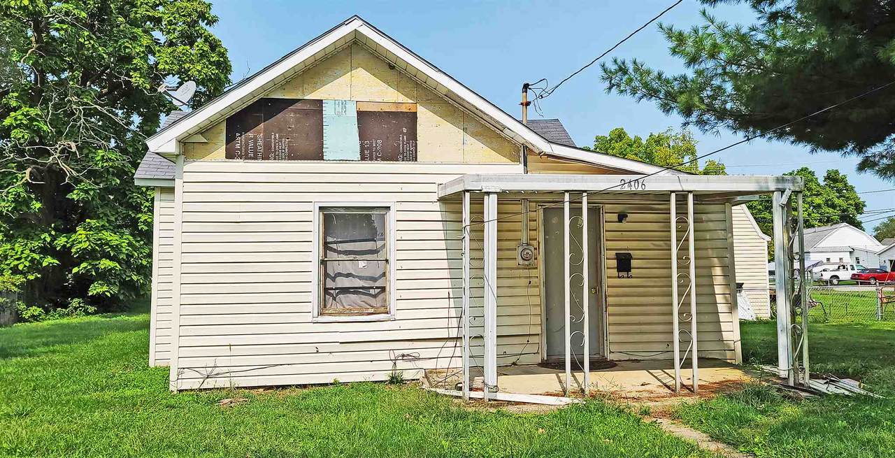2406 10TH Street - Photo 1
