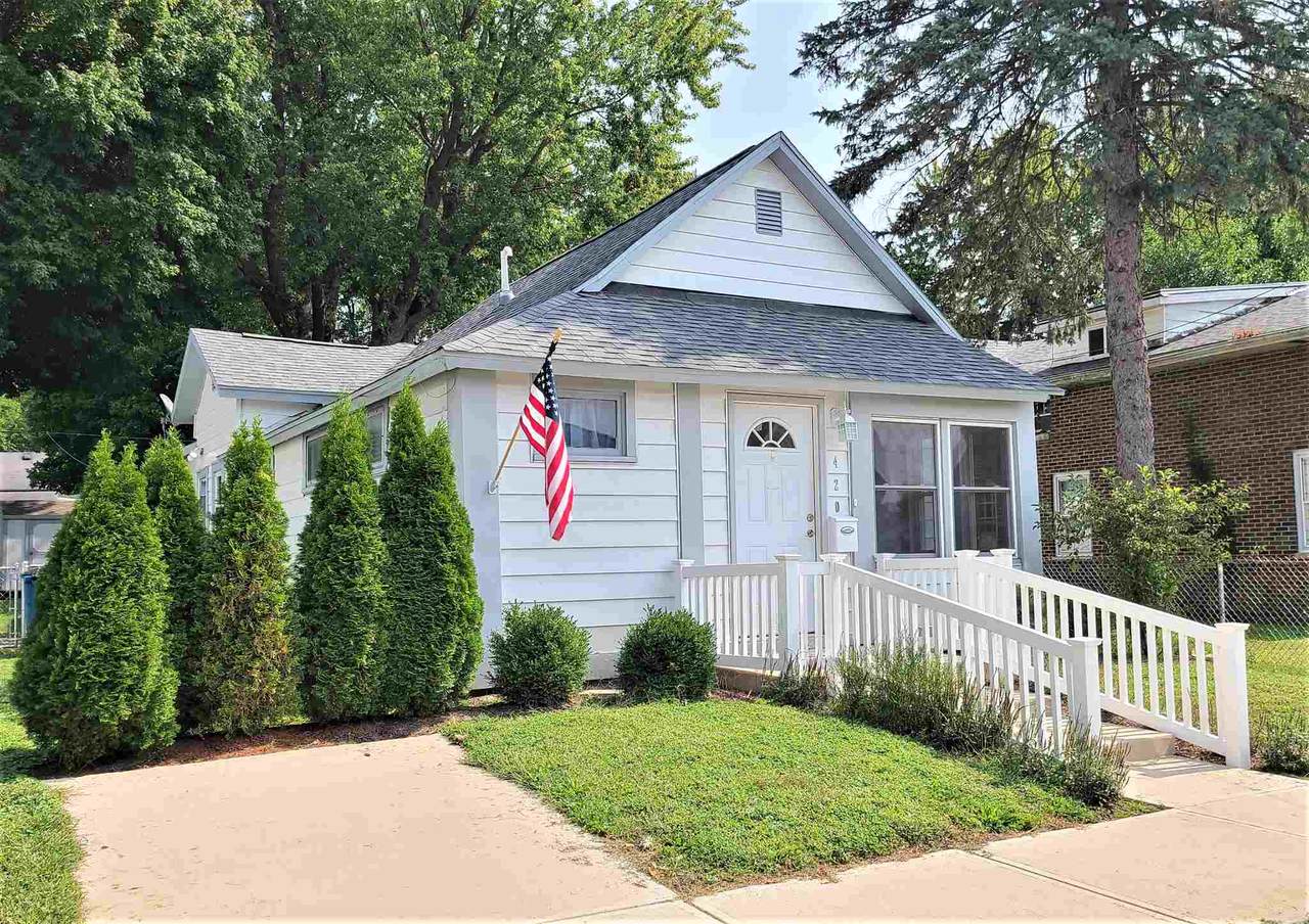 420 Adams Street - Photo 1