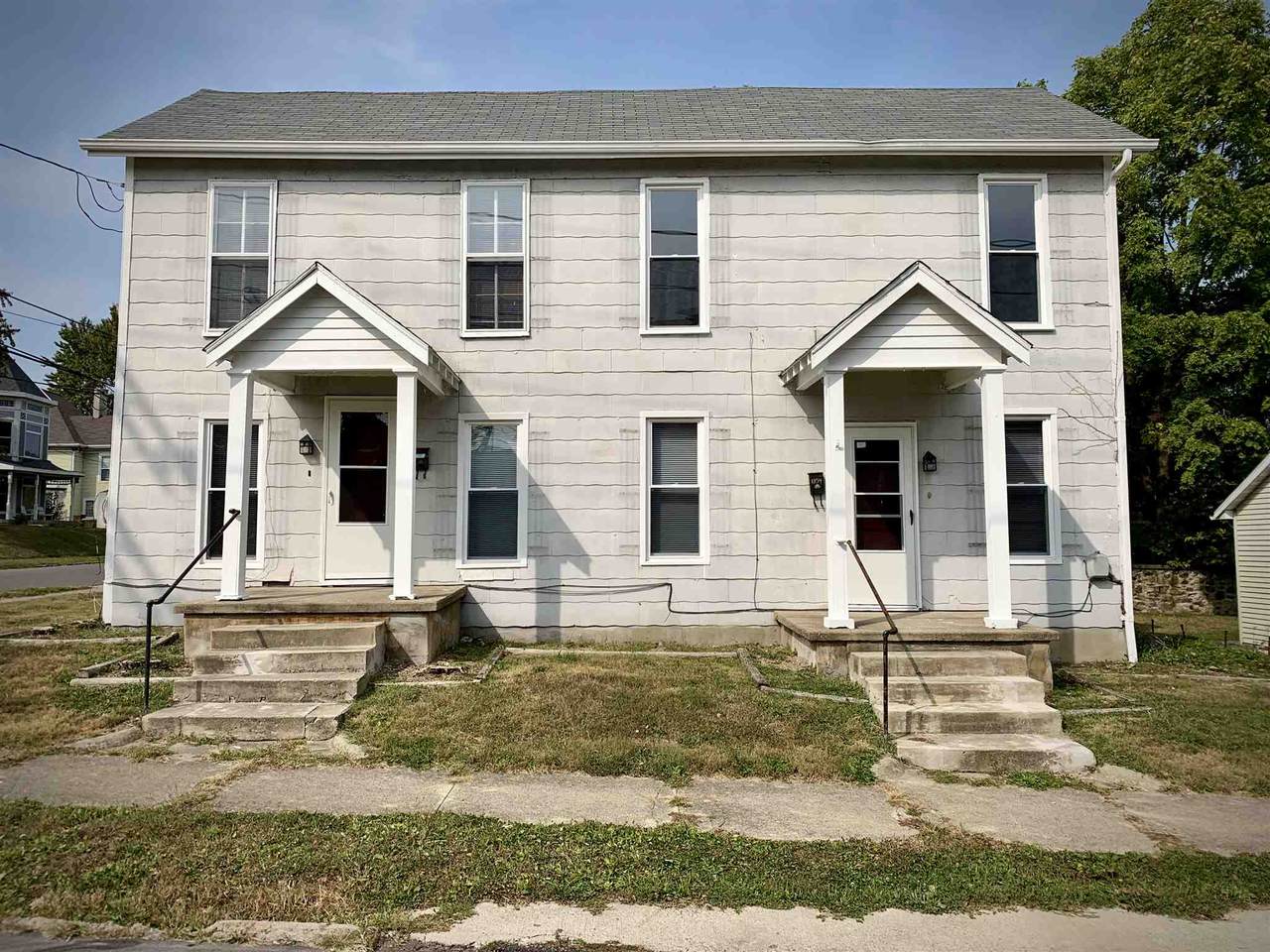 1102 Spring - Photo 1