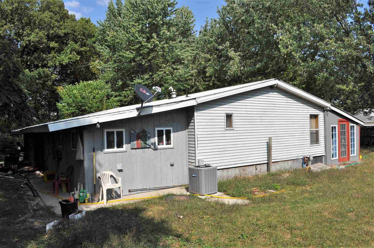 4970 900 South Road - Photo 1