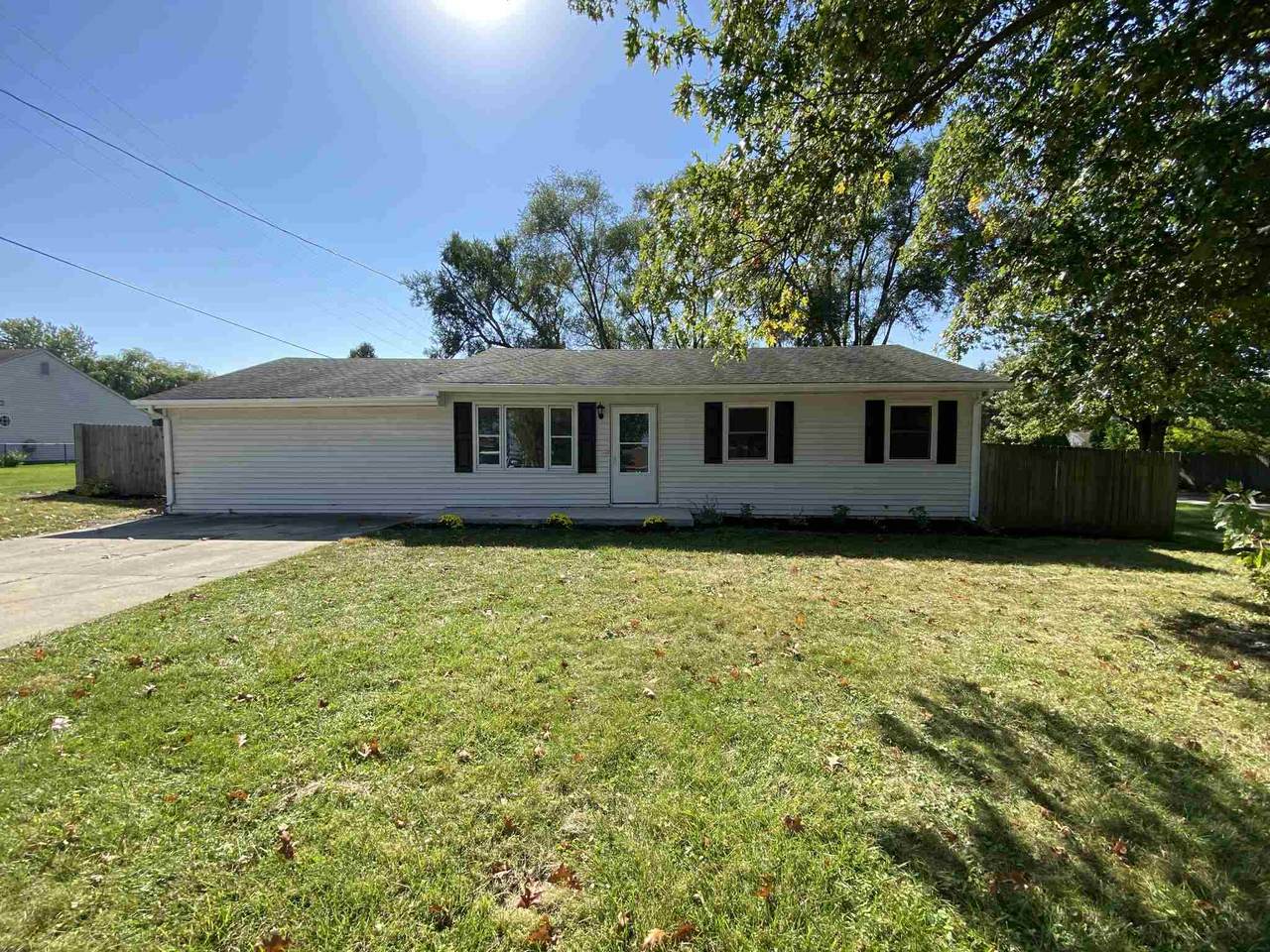 855 Center Road - Photo 1