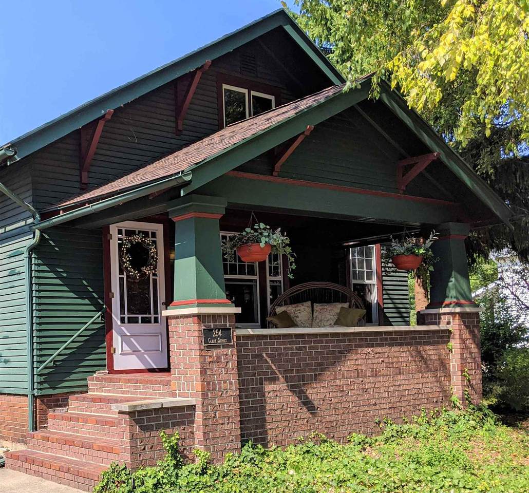 254 Clark Street - Photo 1